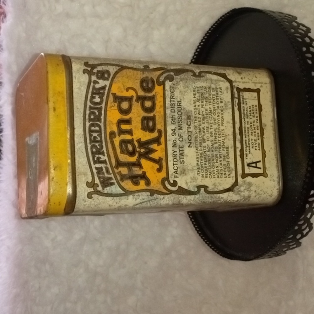 Rare !!! Early 1900's Ozarks Antique Wm. Fredricks Cigar Tin